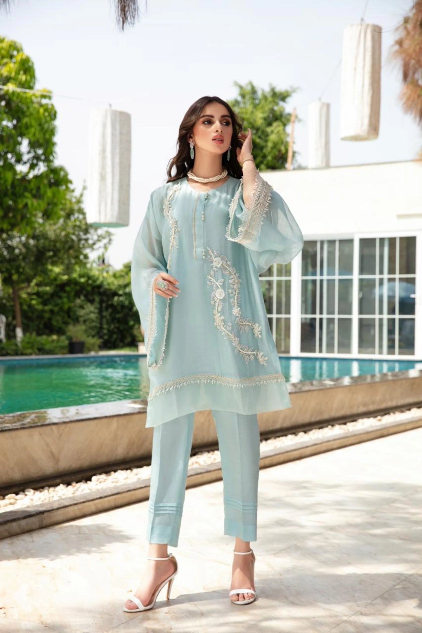 Ferozee Bloom Poncho Set