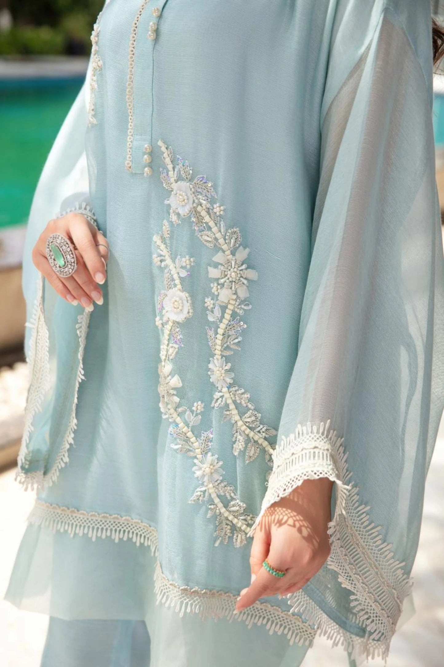 Ferozee Bloom Poncho Set